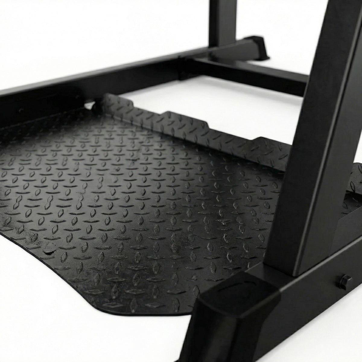 DHZ A601L Power Squat Pro – Detail der rutschfesten Fußplatte für sicheren Stand – Fitnessstudio, Krafttraining und kommerzieller Studioeinsatz