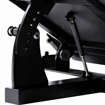 DHZ A611 Incline Linear Row – Detail der rutschfesten Fußplatte für sicheren Stand – Fitnessstudio, Krafttraining und kommerzieller Studioeinsatz