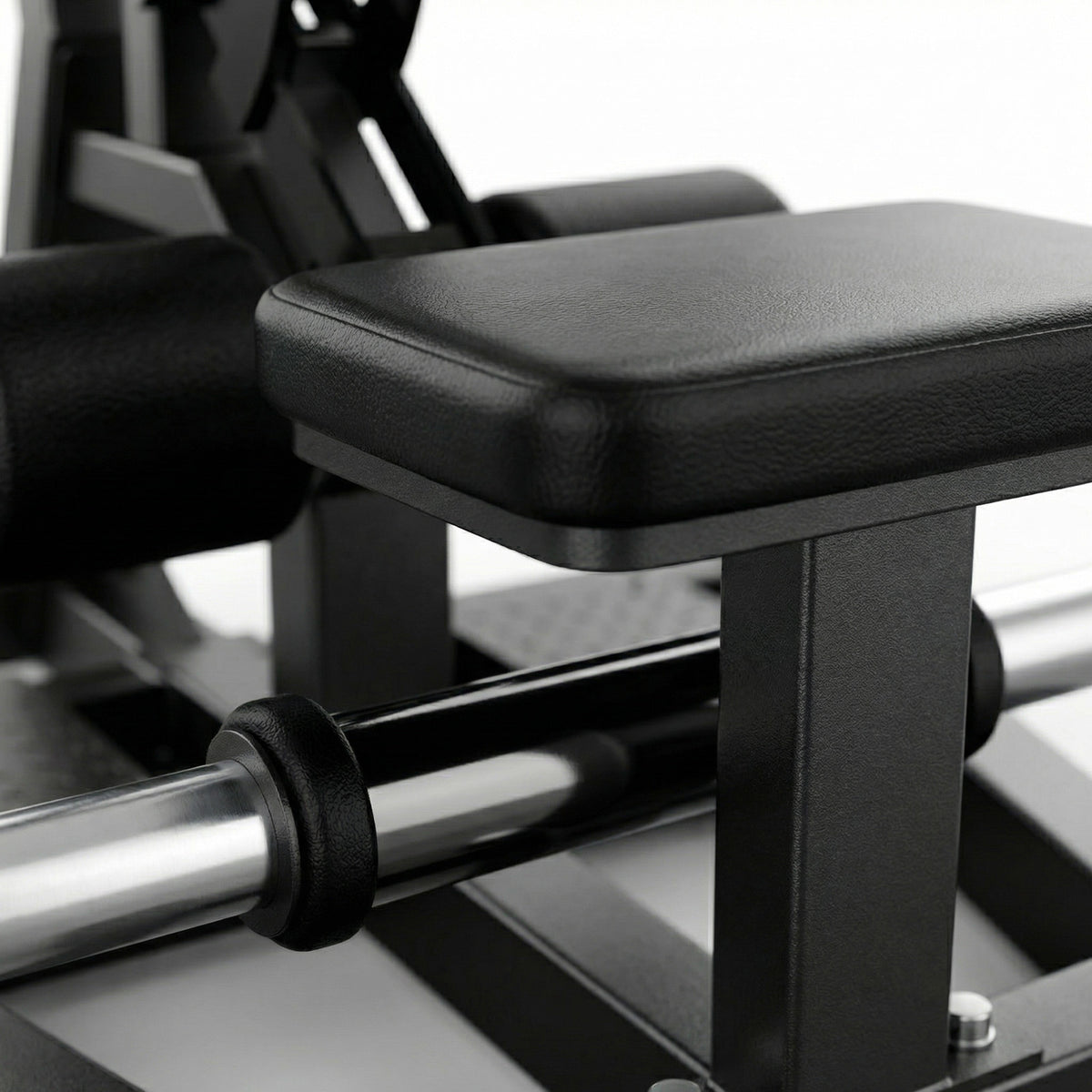 DHZ A605L Standing Hip Thrust – Detail der ergonomischen Geräteverstellung für individuelle Trainingspositionen – Fitnessstudio, Krafttraining und kommerzieller Studioeinsatz
