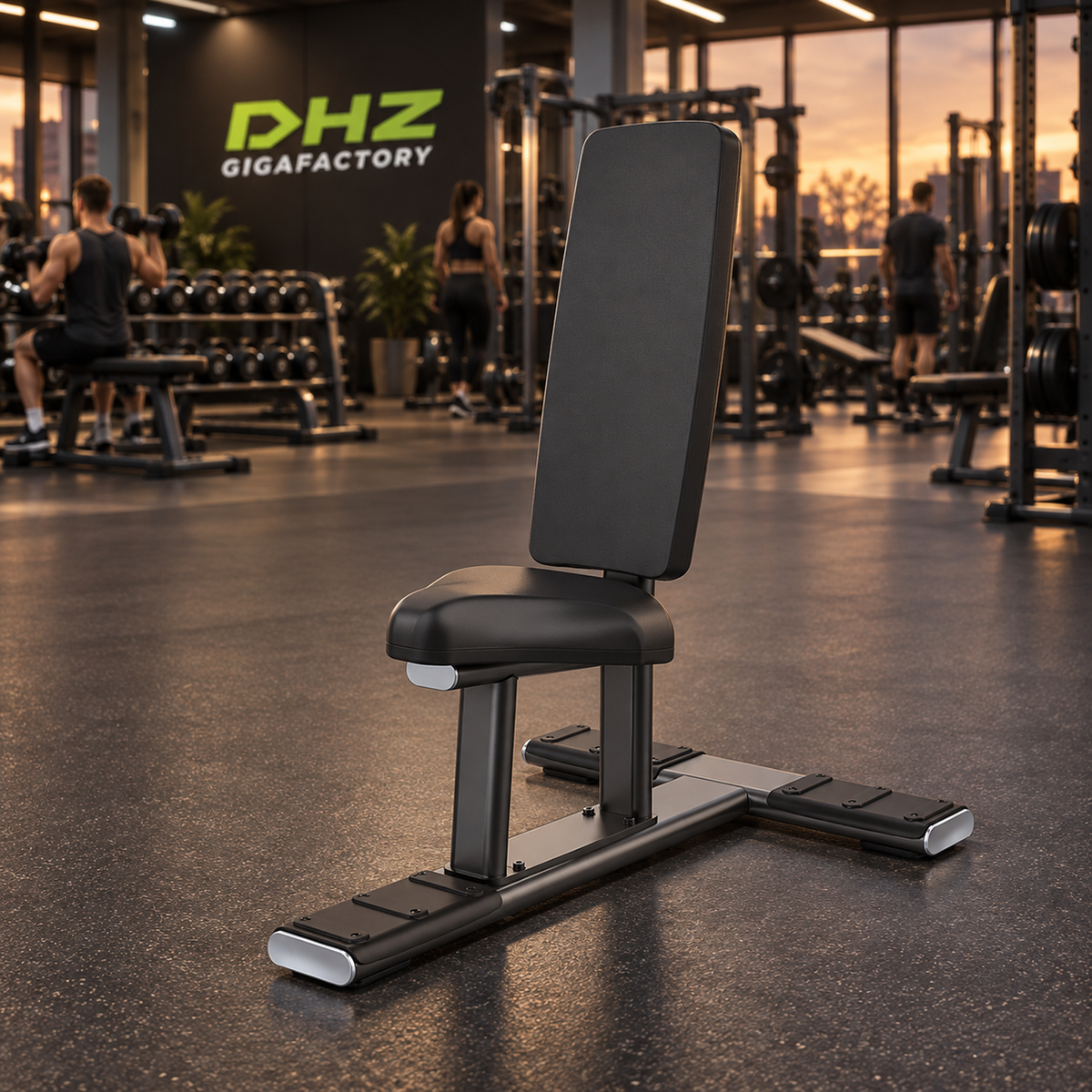 DHZ E7038 Multi Purpose Bench frei im Fitnessstudio-Ambiente mit trainierenden Personen im Hintergrund