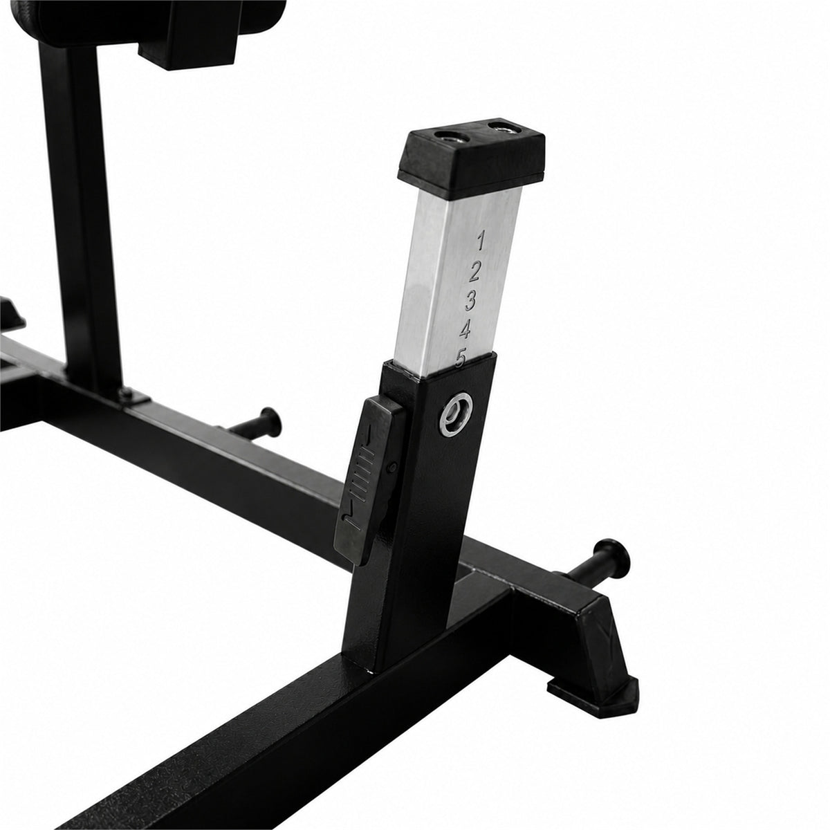 DHZ A610 Pendulum Squat – Detail der ergonomischen Geräteverstellung für individuelle Trainingspositionen – Fitnessstudio, Krafttraining und kommerzieller Studioeinsatz