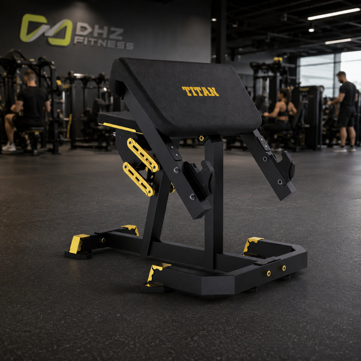 DHZ TITAN Mechanix Y976ZA Seated Preacher Curl - Plate Loaded Bizepsbank für isoliertes Armtraining – seated preacher curl schwarz gold premium