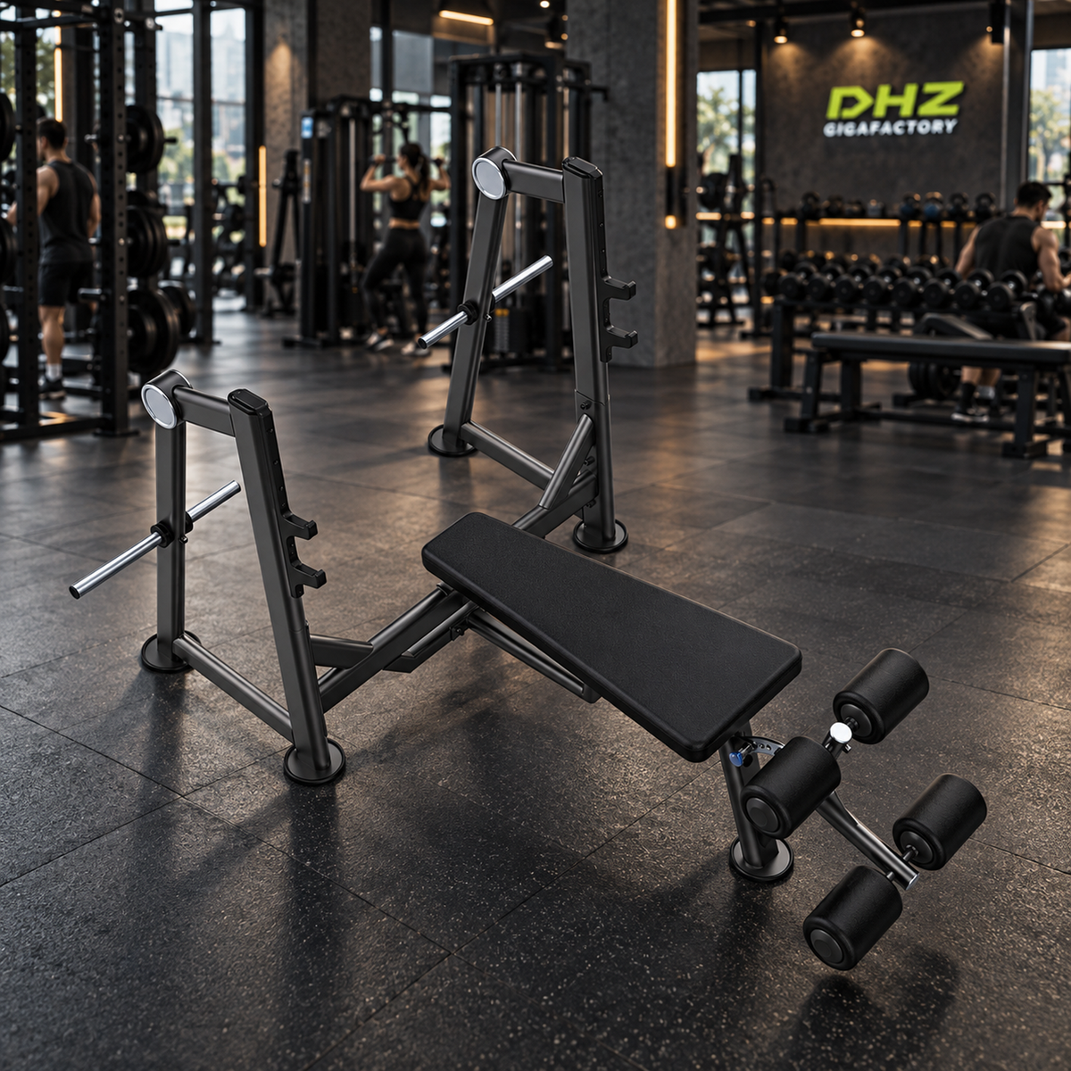 DHZ U2041 Olympic Decline Bench frei im Fitnessstudio-Ambiente mit Training im Hintergrund