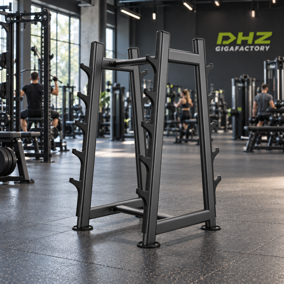 DHZ U2055 Barbell Rack frei im aktiven DHZ-Gigafactory-Fitnessstudio mit Training im Hintergrund