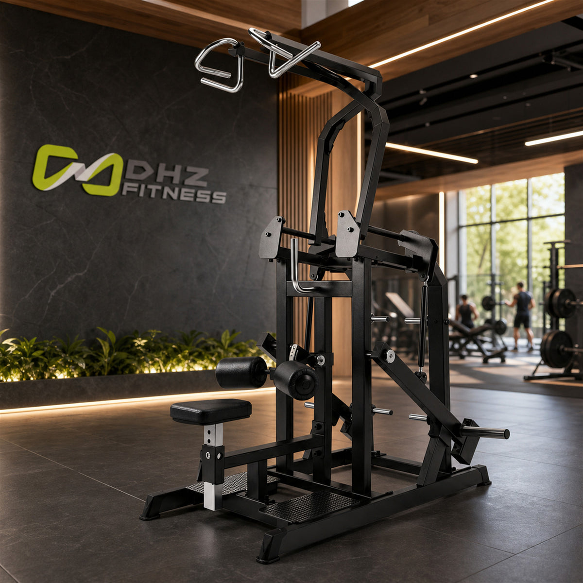 DHZ A622 Circular Lat Pulldown – Professionelle Plate-Loaded Latzugmaschine – Geräteansicht in einem hochwertigen Premium-Fitnessstudio