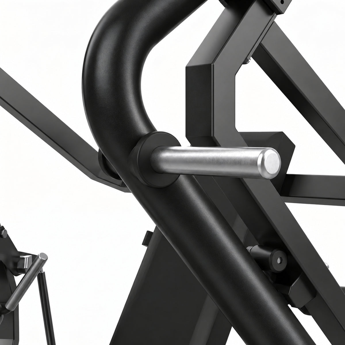 DHZ Y900 Y910L Decline-Brustpresse (Low Chest Press) mit Einstiegshilfe in Schwarz-Schwarz – Detail der Hantelscheibenaufnahme