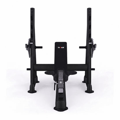 DHZ TITAN Extreme T932 Olympic Incline Bench – Professionelle olympische Schrägbank mit Hantelablagen – olympic incline bench langhantelbank obsidian black frontansicht