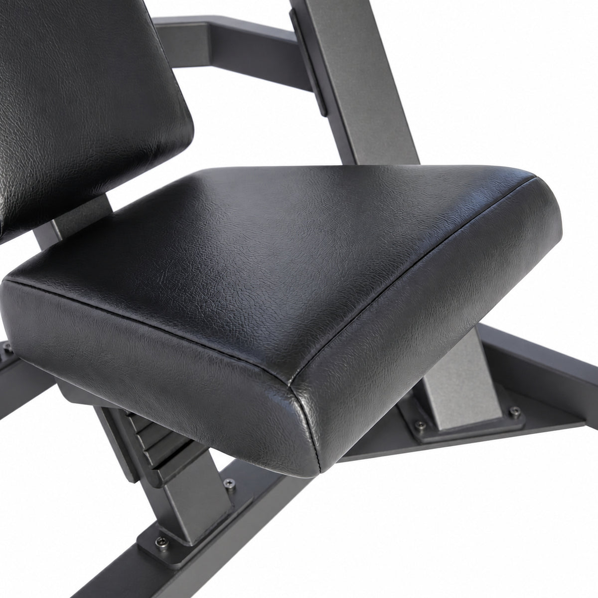 DHZ Y900 Y910 Decline-Brustpresse (Low Chest Press) – Detail des Sitzpolsters