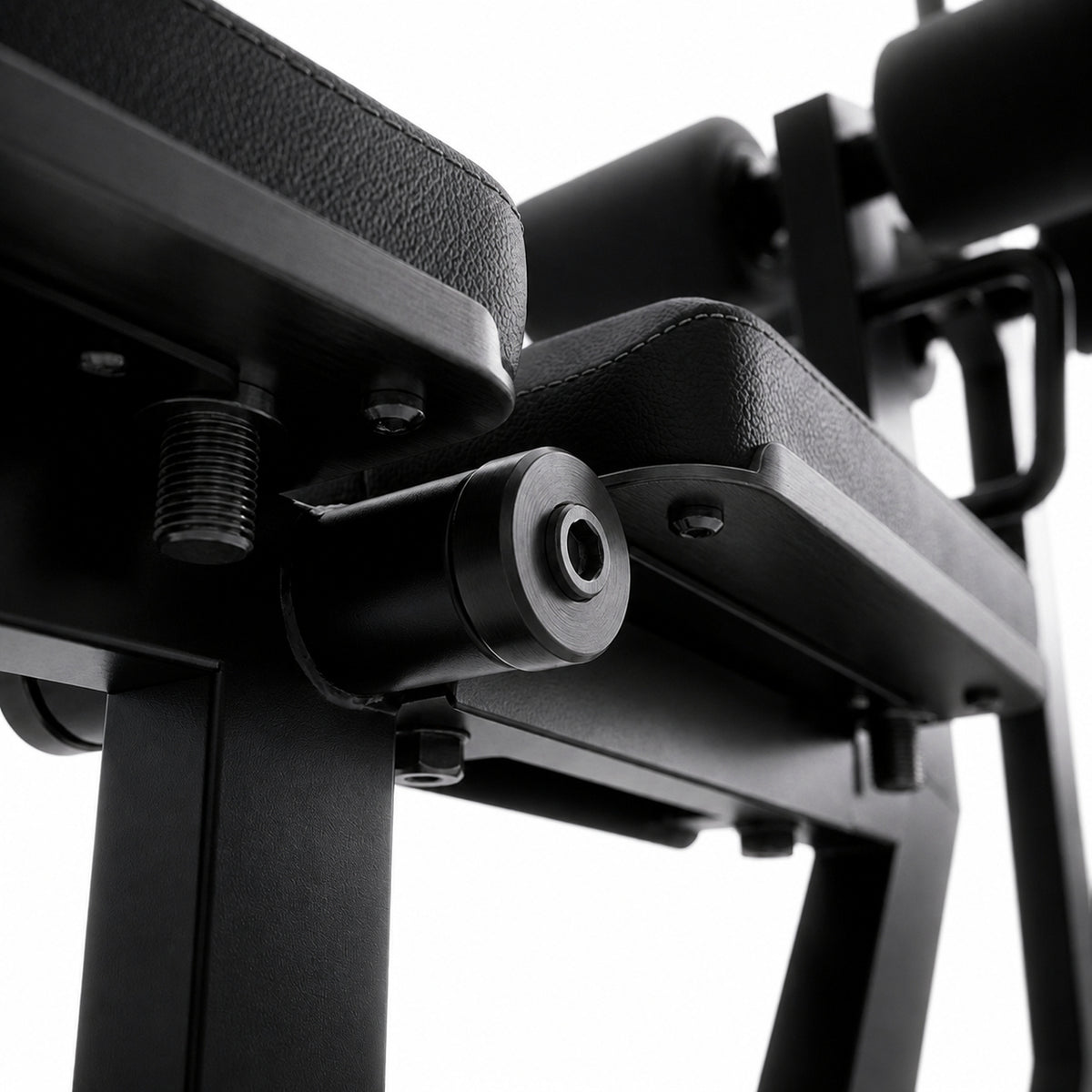 DHZ TITAN Mechanix Y977ZA Adjustable Decline Bench – Verstellbare Negativbank – adjustable decline bench obsidian black polster gelenk detail