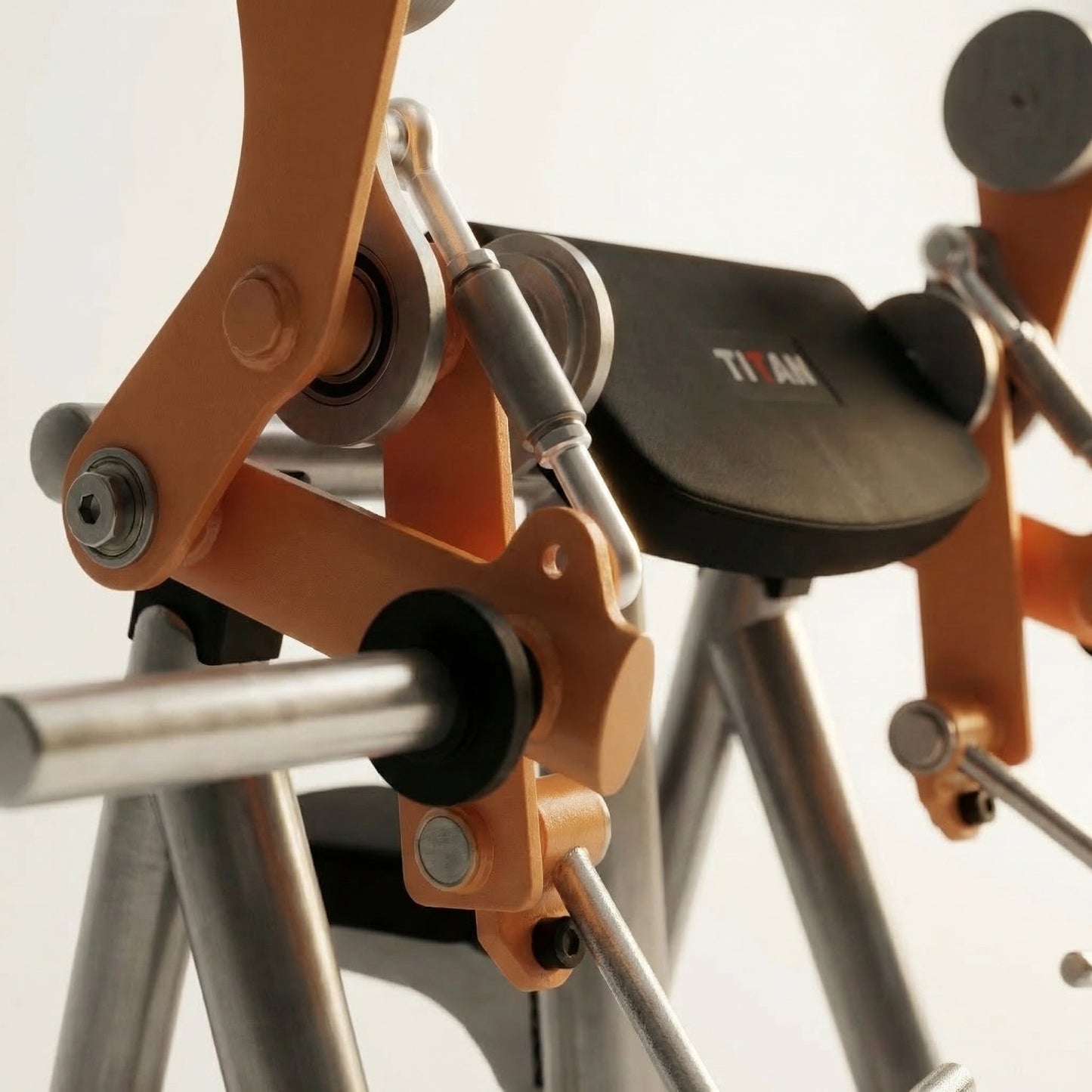 DHZ Fitness DHZ TITAN Mechanix Chest Press Y905ZAG - Plate Loaded Chest Press