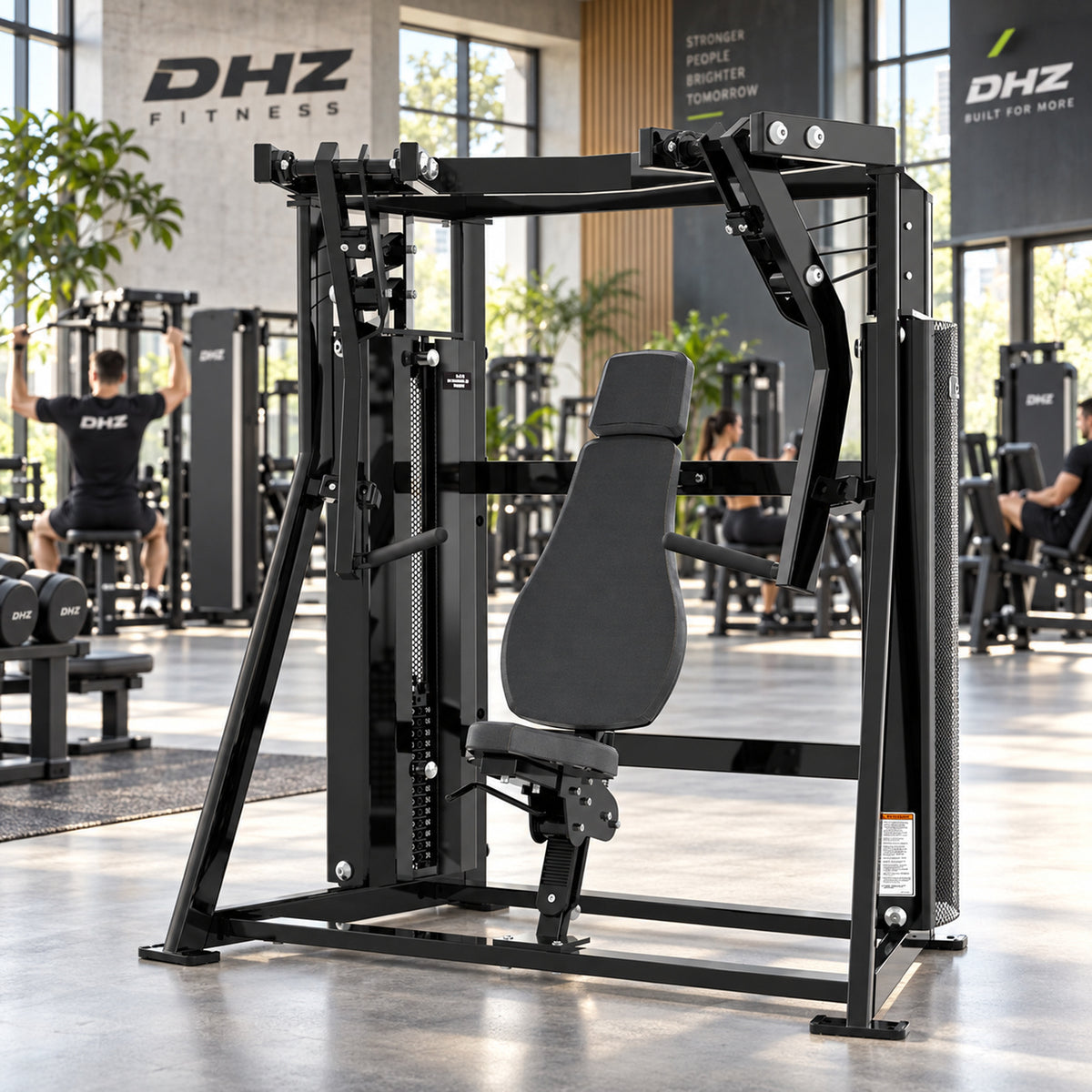 DHZ Fitness PM2042 schwarze Polsterung im modernen DHZ Fitnessstudio