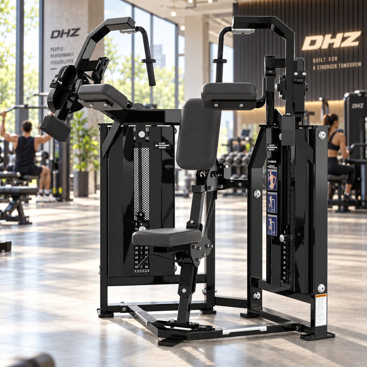 DHZ Fitness PM2043 schwarze Polsterung im modernen DHZ Fitnessstudio