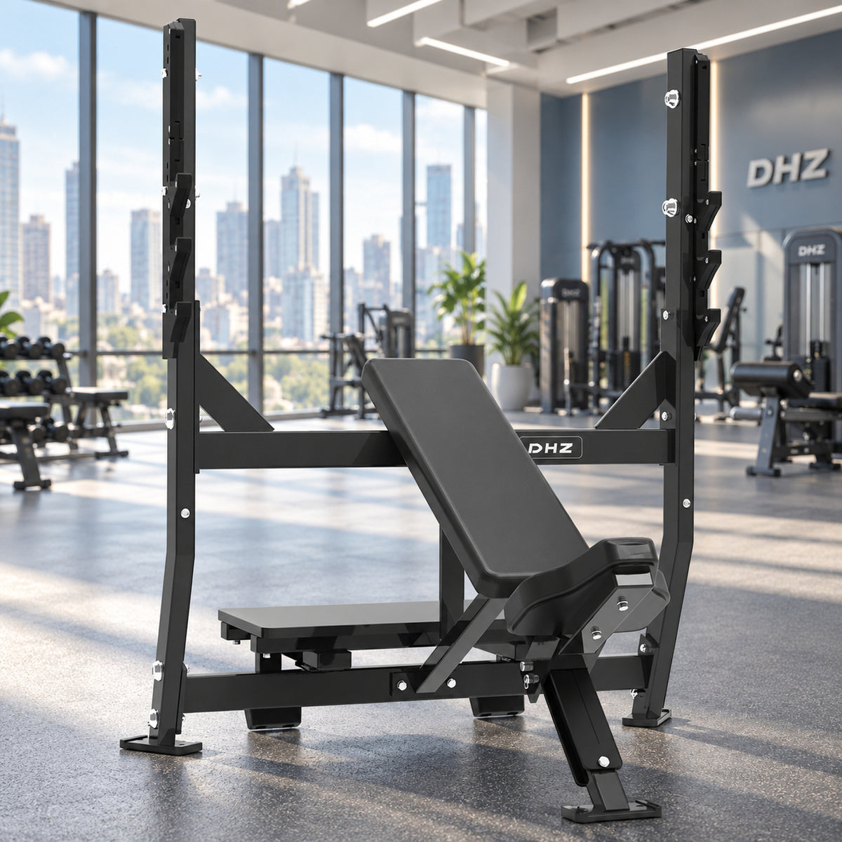 DHZ S-FORCE PM3013 Olympic Incline Bench – schwarze Ausführung im hellen DHZ Fitnessstudio