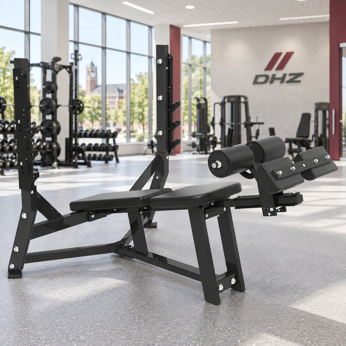 DHZ S-FORCE PM3014 Olympic Decline Bench – schwarze Ausführung im hellen DHZ Fitnessstudio
