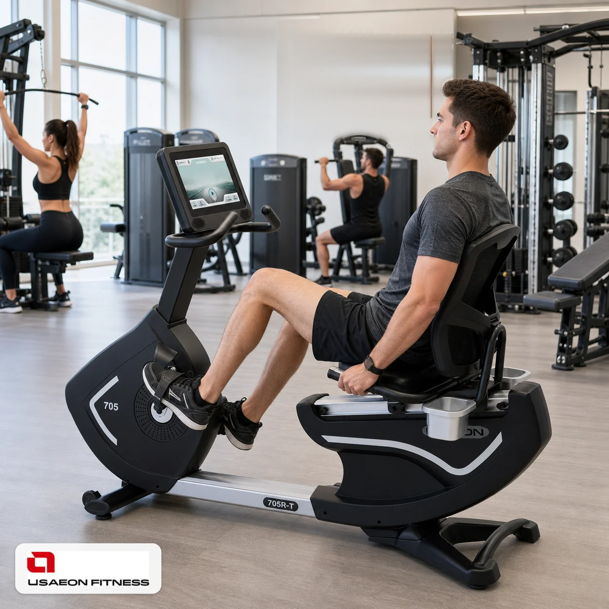 USAEON 705R-T Profi Liegeergometer Fitnessstudio – Geräteansicht im professionellen Fitnessstudio
